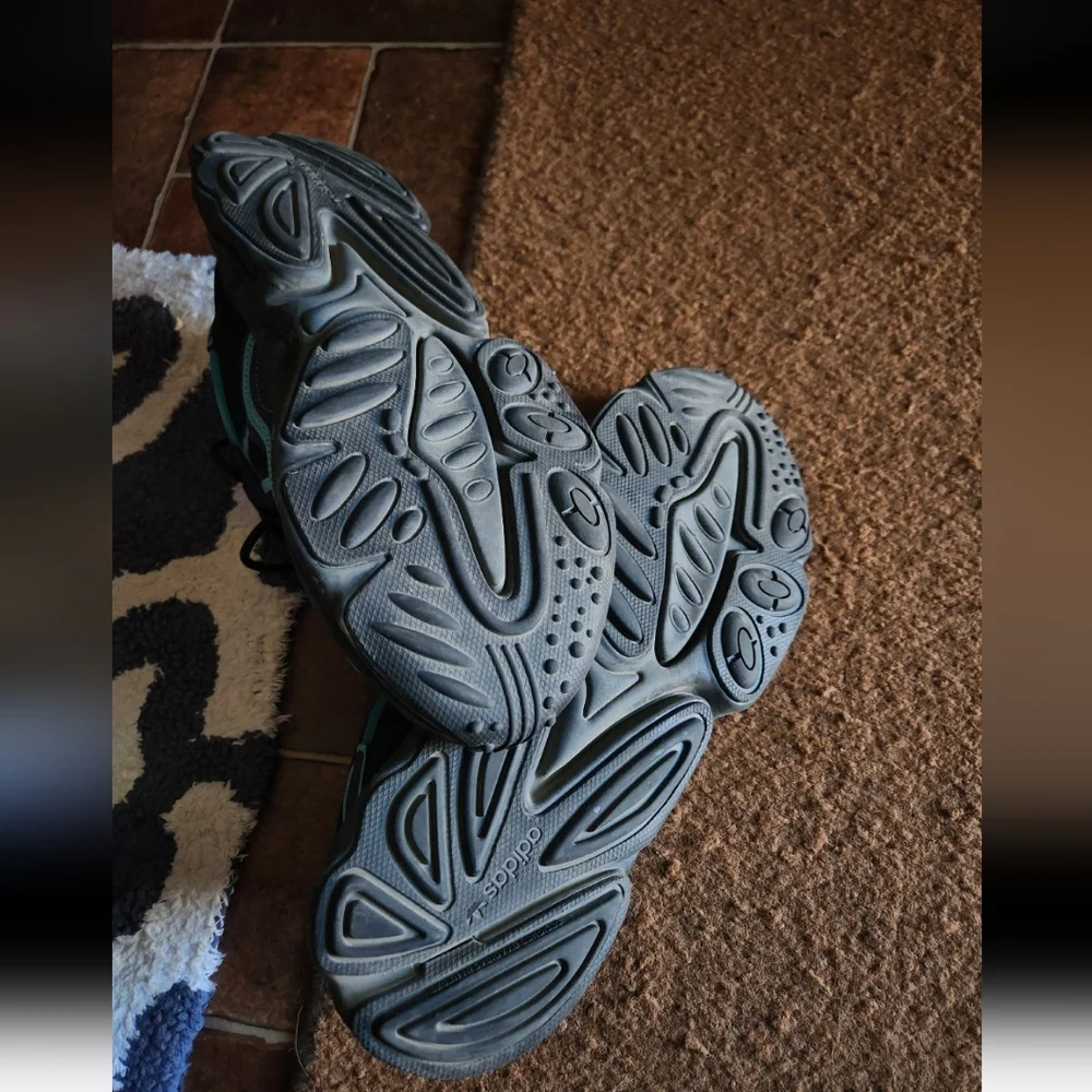 Men's adidas - Picture 4 of 5